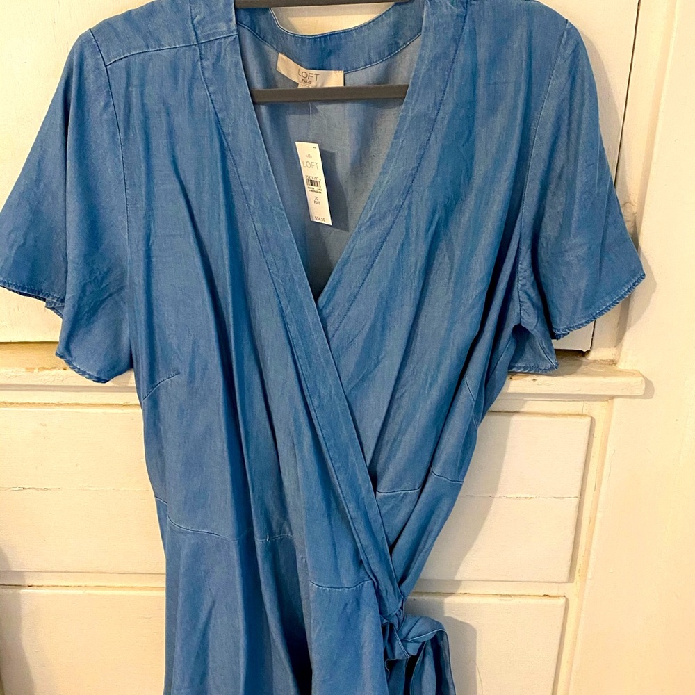 Denim/ chambray like, short sleeve wrap shirt